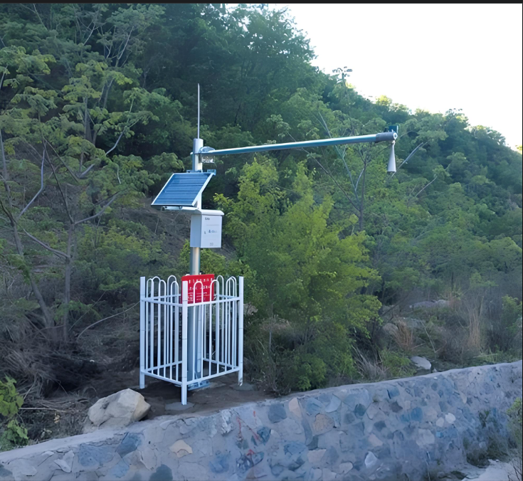 ​Intelligent Debris Flow Monitoring & Early Warning System